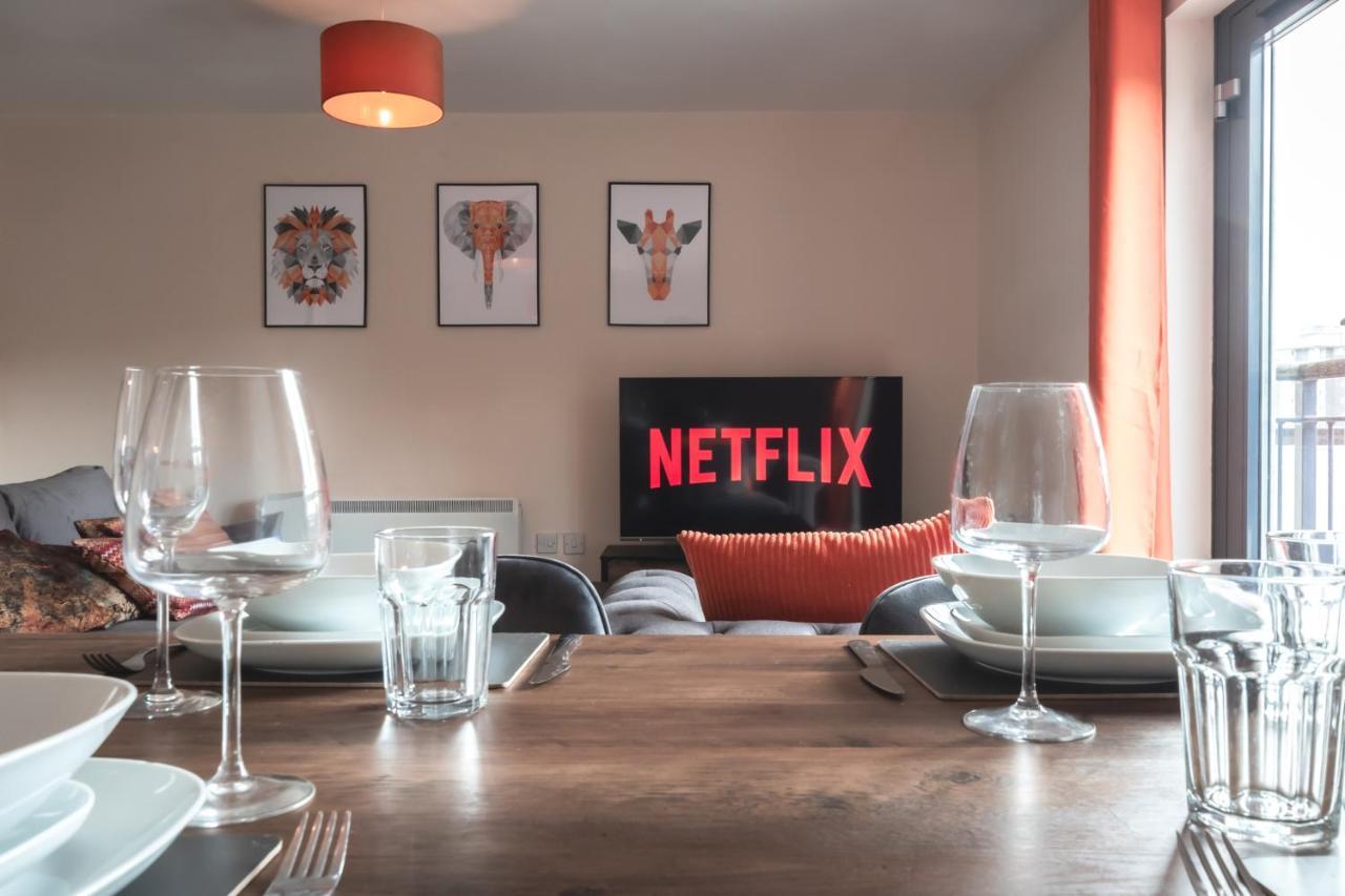 Best Price! 2 Bed City Centre - 4 Single Beds Or 2 Super King, Smart Tvs, Sofa Bed & Free Secure Parking Southampton Exteriör bild