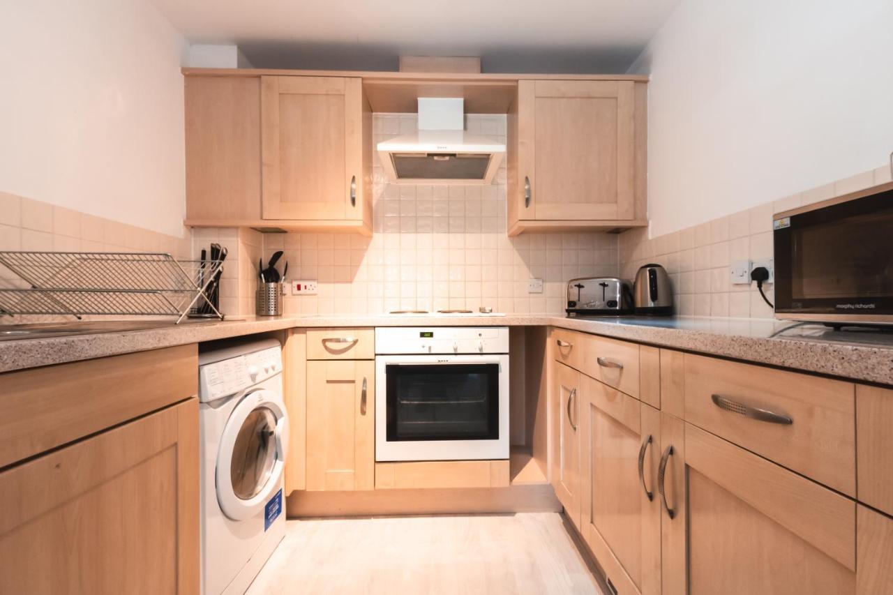 Best Price! 2 Bed City Centre - 4 Single Beds Or 2 Super King, Smart Tvs, Sofa Bed & Free Secure Parking Southampton Exteriör bild