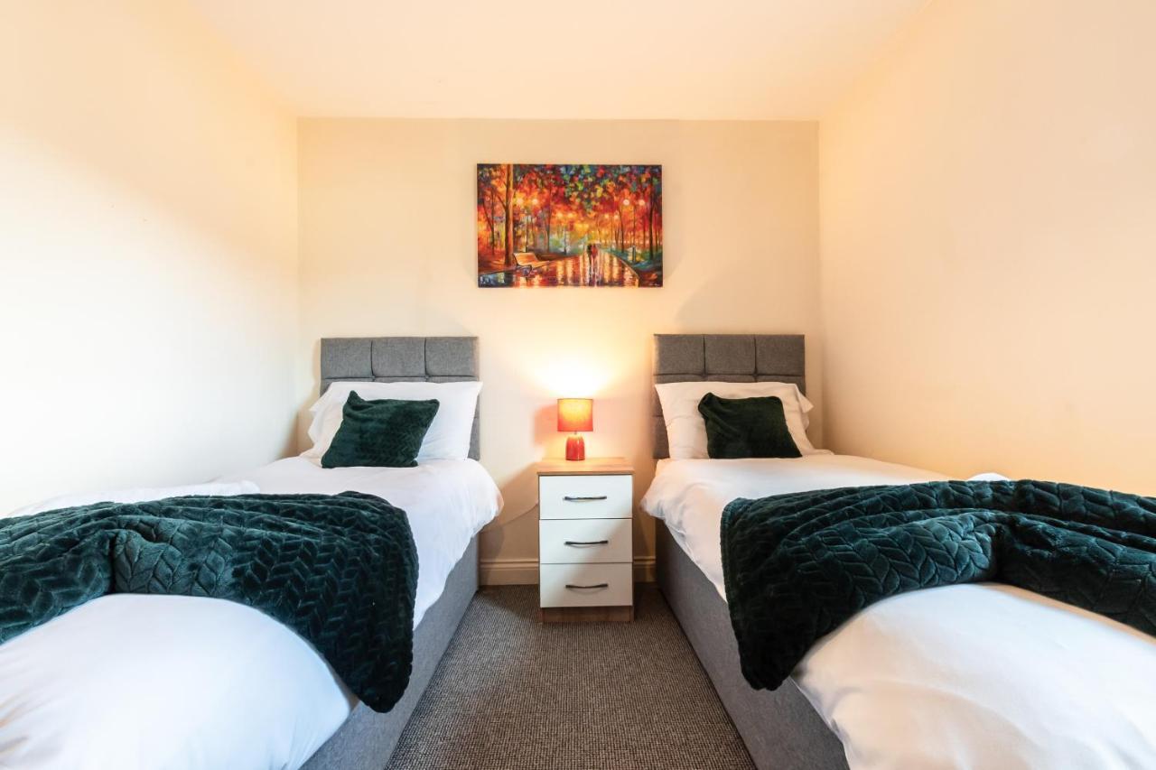 Best Price! 2 Bed City Centre - 4 Single Beds Or 2 Super King, Smart Tvs, Sofa Bed & Free Secure Parking Southampton Exteriör bild